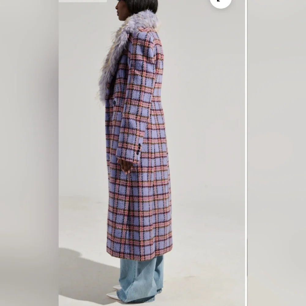 AKIRA FUR TRIM COAT - Picture 3 of 3